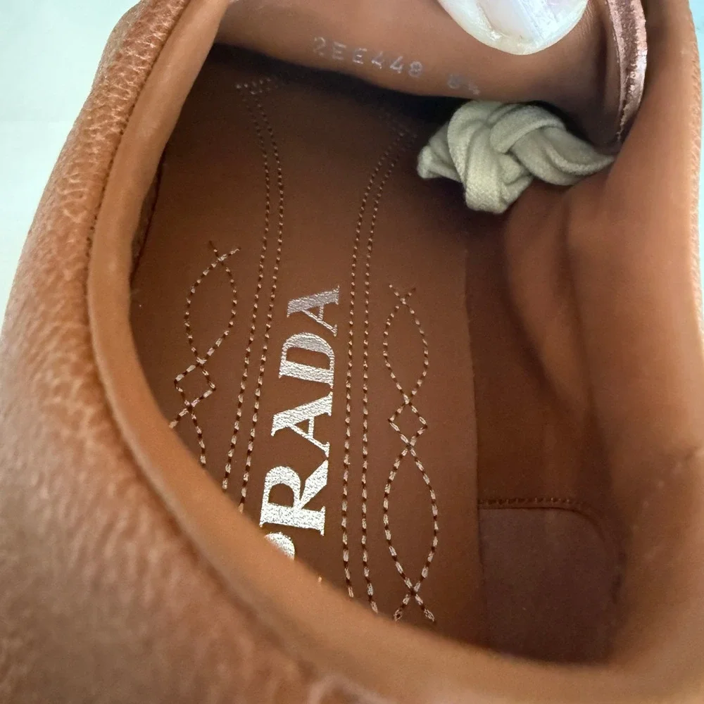 Prada‎ Milano 2EE448 Mens Brown Pebbled Leather Low Top Sneakers, UK 8.5